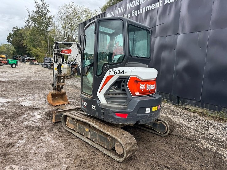 2023-bobcat-e35i-image-4