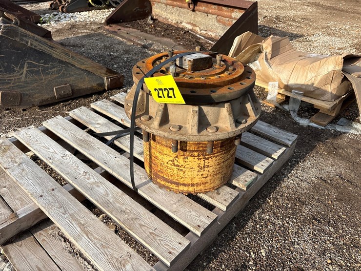 #2727-•-blaw-knox-paver-final-drive-image-2