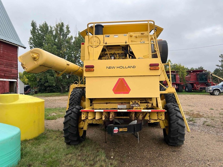 1995-new-holland-tr97-image-14