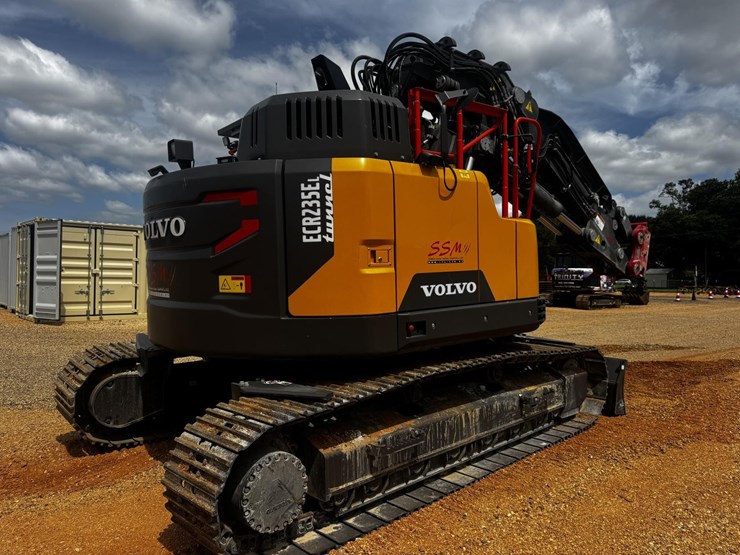 2025-volvo-ecr235el-image-3