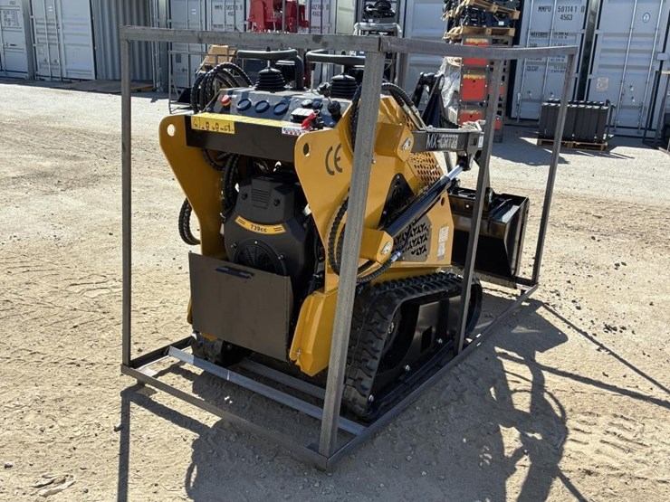 2026-agt-mx-crt23-skid-steer-image-3