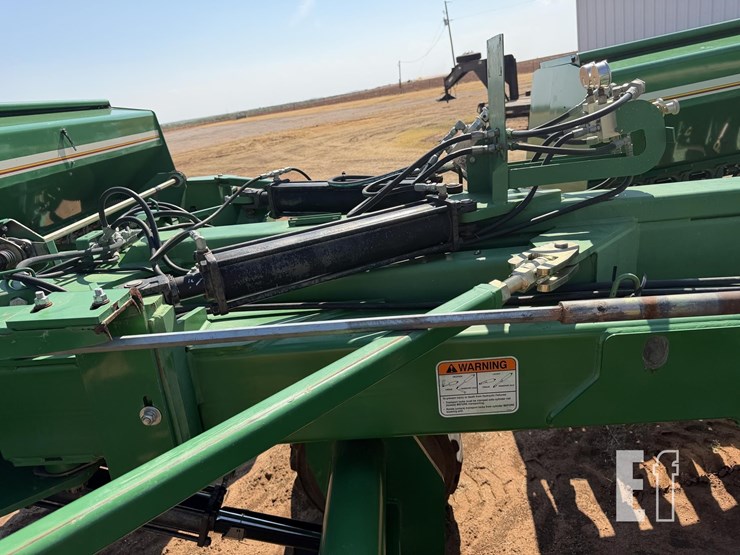 great-plains-3s4000hd-image-12