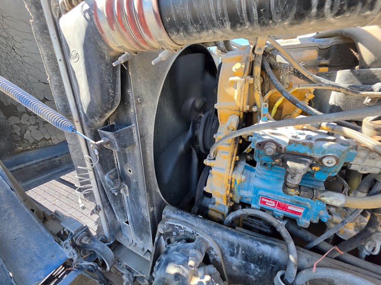 1997-peterbilt-379-image-41