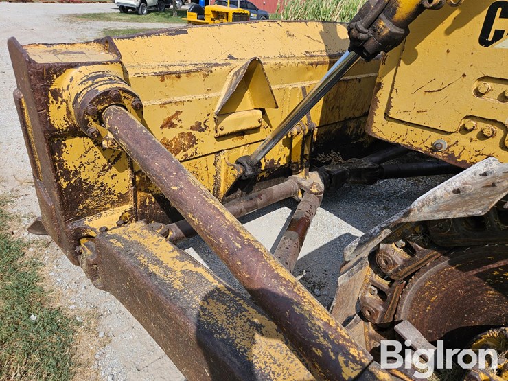 1968-caterpillar-d8h-image-10