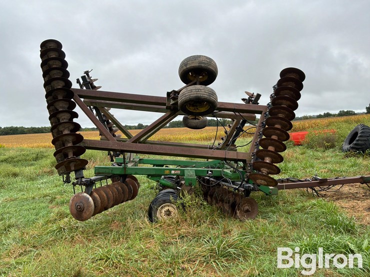 john-deere-630-image-4