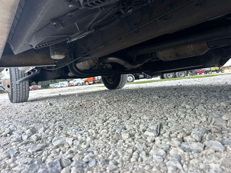 2017-ford-e450-image-27