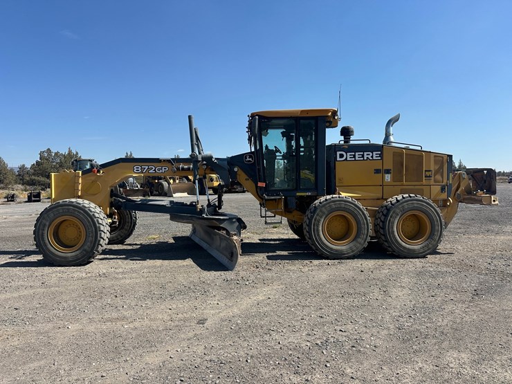 2013-deere-872gp-image-2