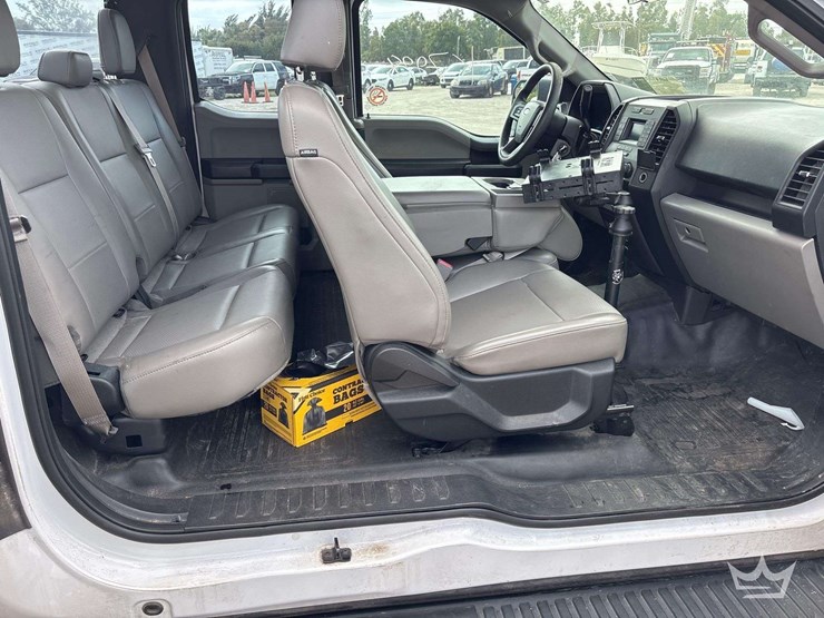 2017-ford-f150-image-23
