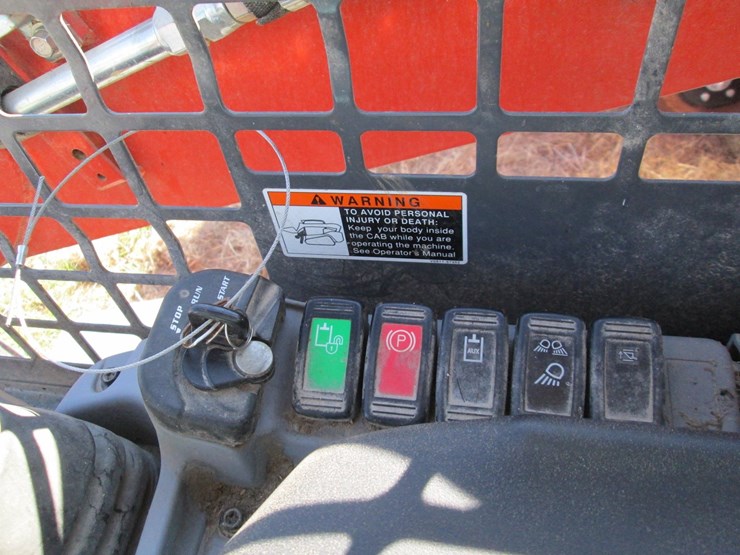 kubota-svl65-image-23