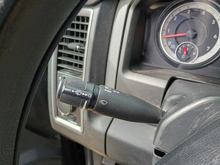 2018-dodge-1500-image-48