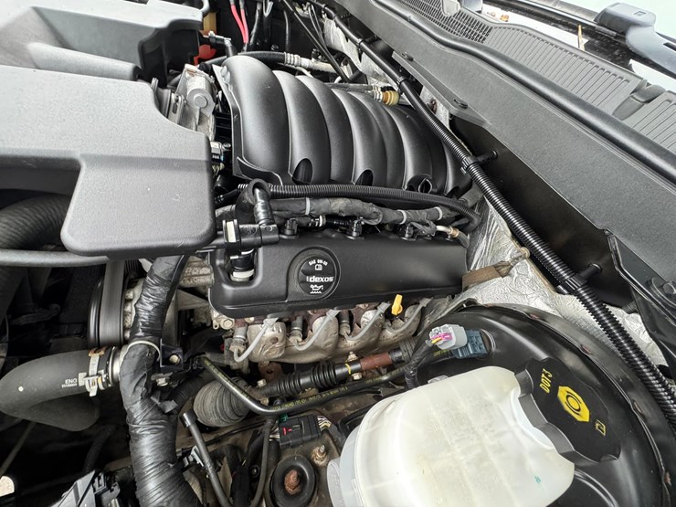 2015-chevrolet-silverado-1500-z71-image-45