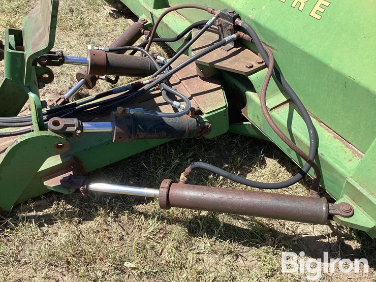 john-deere-12-image-12