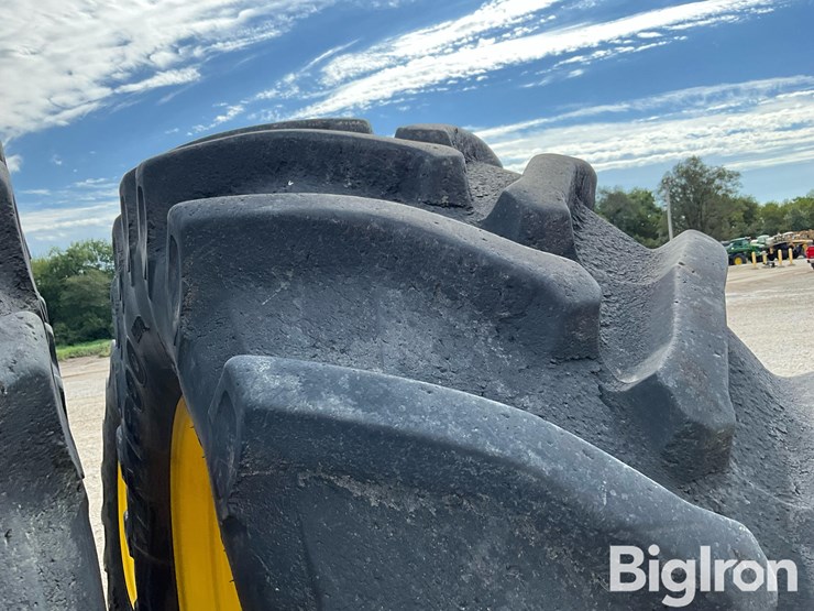 john-deere-r4044-image-19