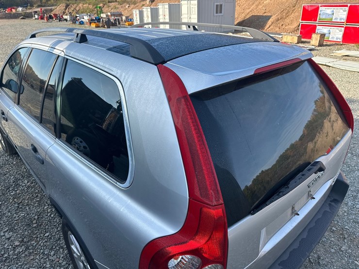 2004-volvo-xc90-image-15