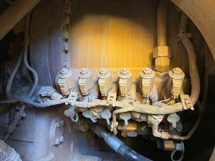 2017-caterpillar-988k-image-64