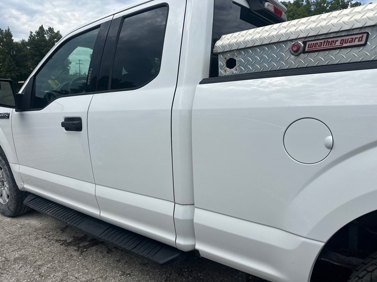 2015-ford-f150-xlt-image-12