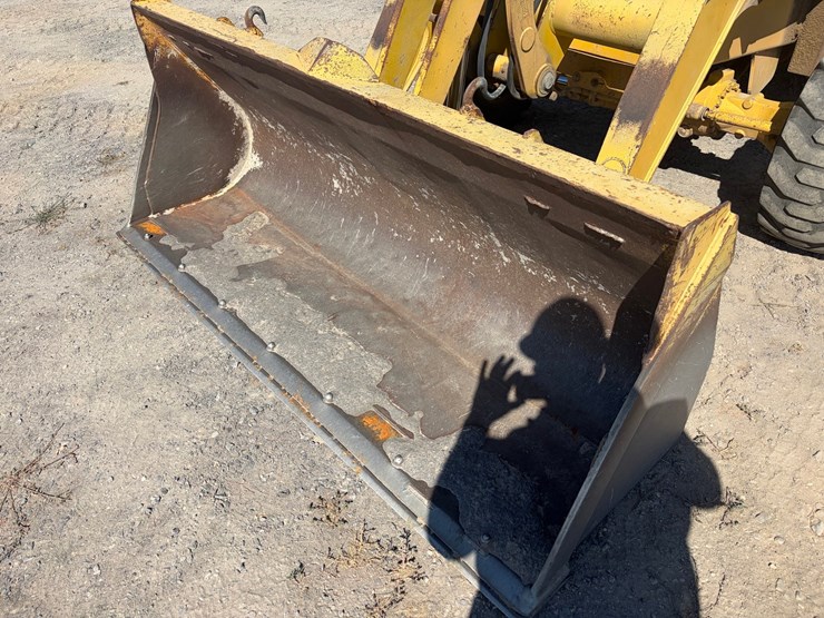 2007-deere-210le-image-10