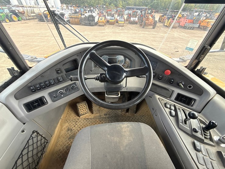 2020-volvo-a45g-image-49