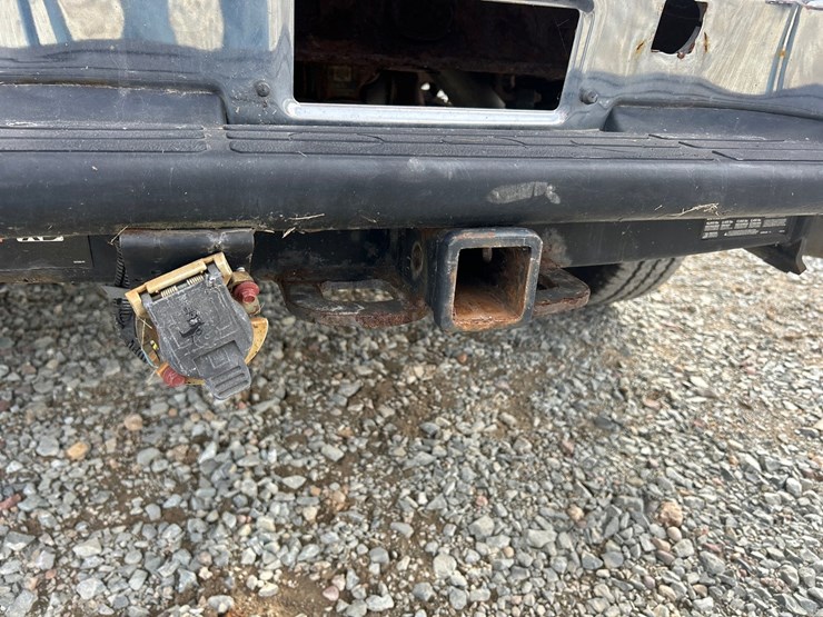 2005-gmc-sierra-2500-image-25