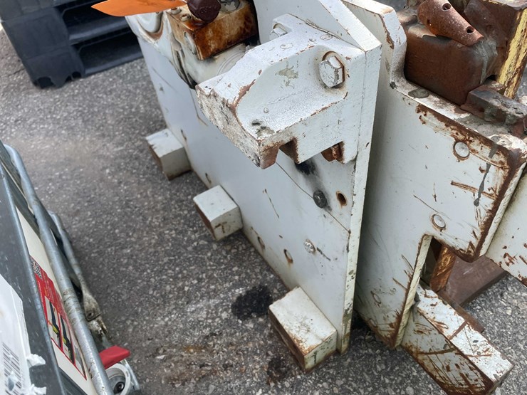 #4027-•-cascade-rotating-fork-attachment-(09)-image-12