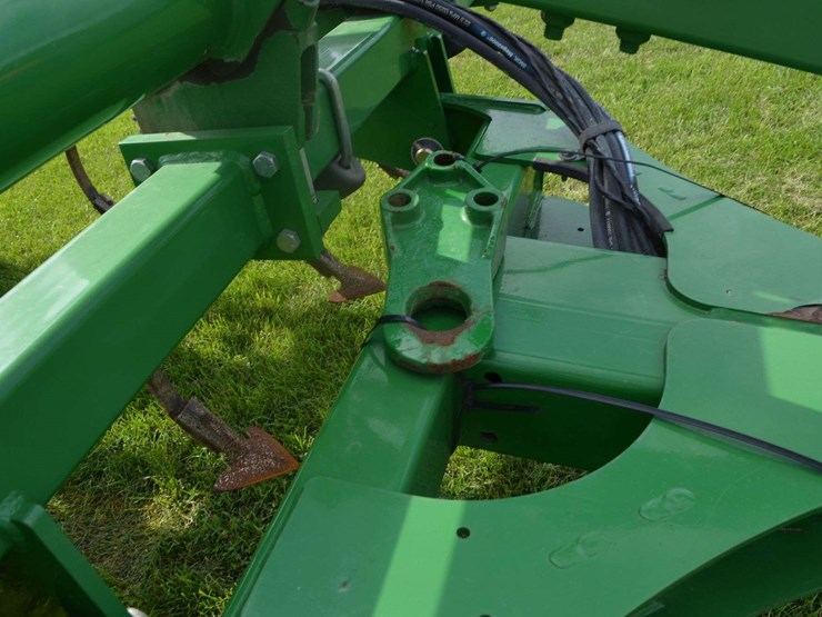 john-deere-2210l-image-6