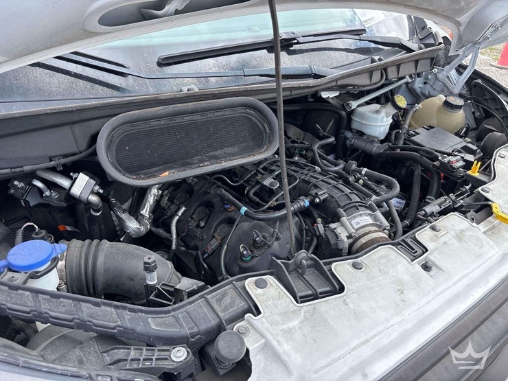 2020-ford-transit-image-8