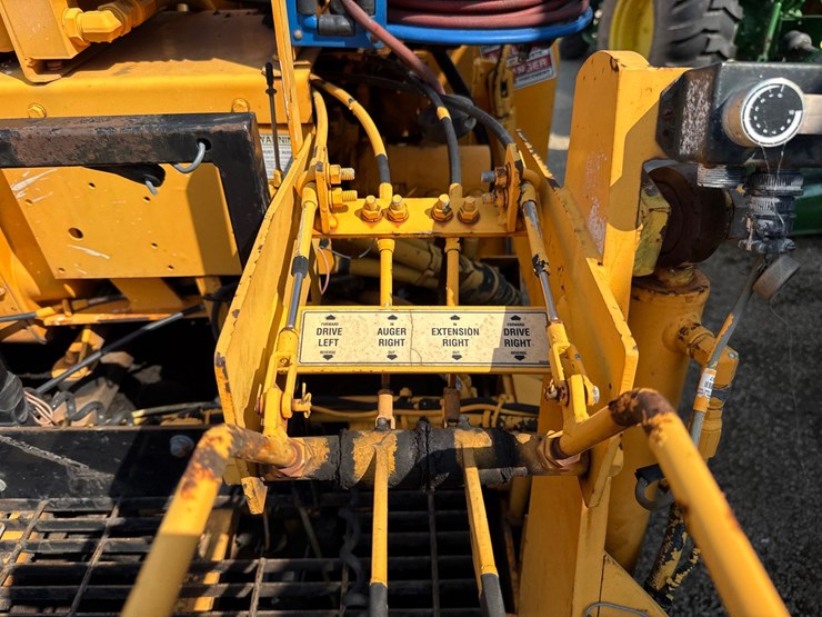 2009-leeboy-l8500t-image-30