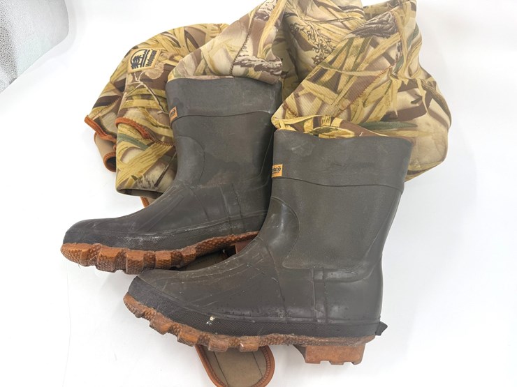 #202-•-ducks-unlimited-camo-waders-&-thinsulate-insulated-boots-|-2-sets-image-1