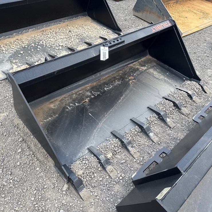 #2031 • TRUBILT 66" SKID STEER TOOTH BUCKET