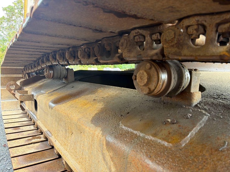 deere-200d-lc-image-15
