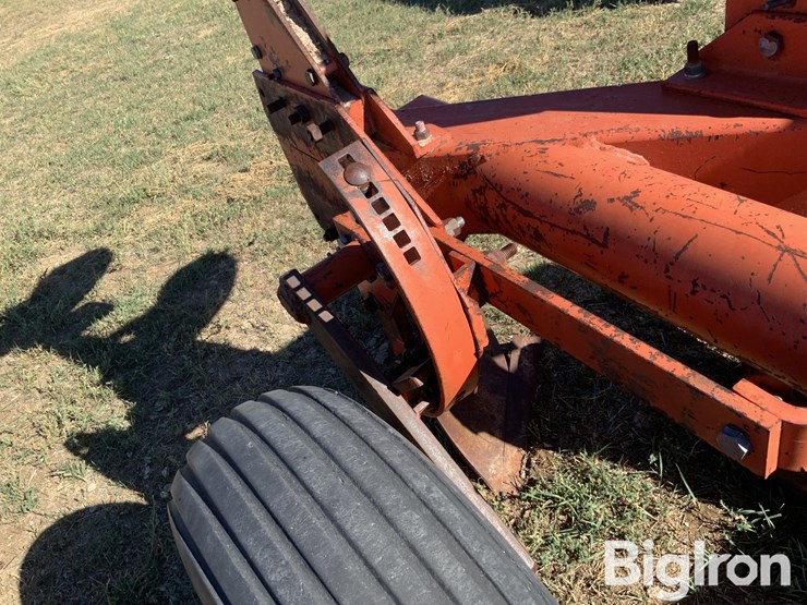 massey-ferguson-570-image-11