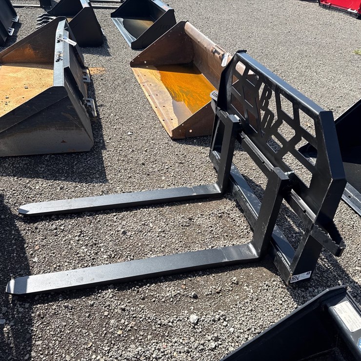 #2038 • BLUE DIAMOND 48" SKID STEER PALLET FORKS