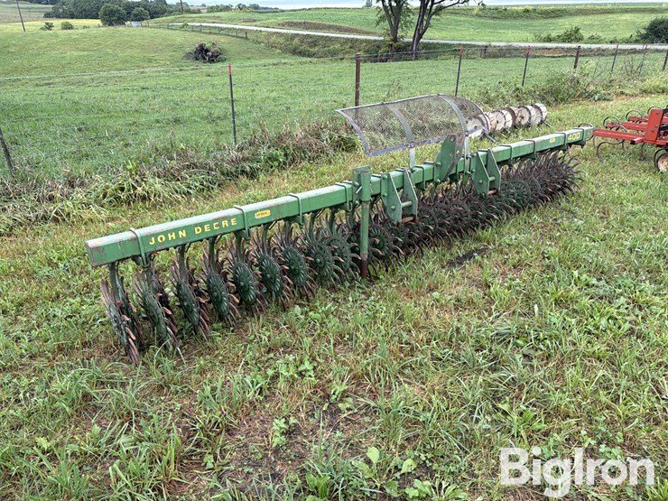 john-deere-400-image-3