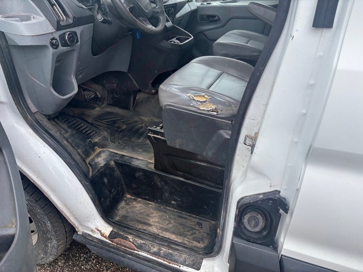2018-ford-transit-image-43