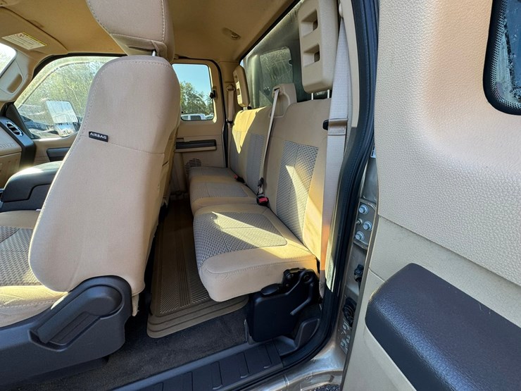 2012-ford-f350-image-44