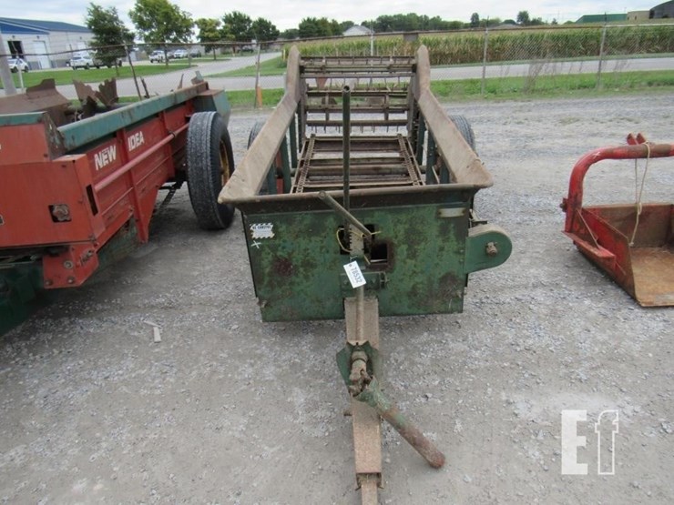 oliver-manure-spreader-image-2