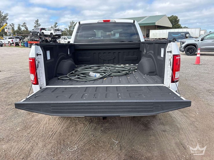 2017-ford-f150-image-21