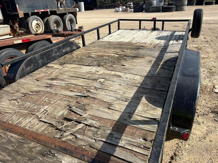 #2403-•-2015-load-trail-16'-trailer-image-9
