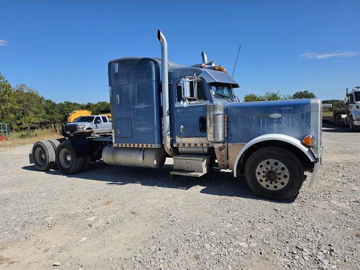 1997-peterbilt-379-image-28