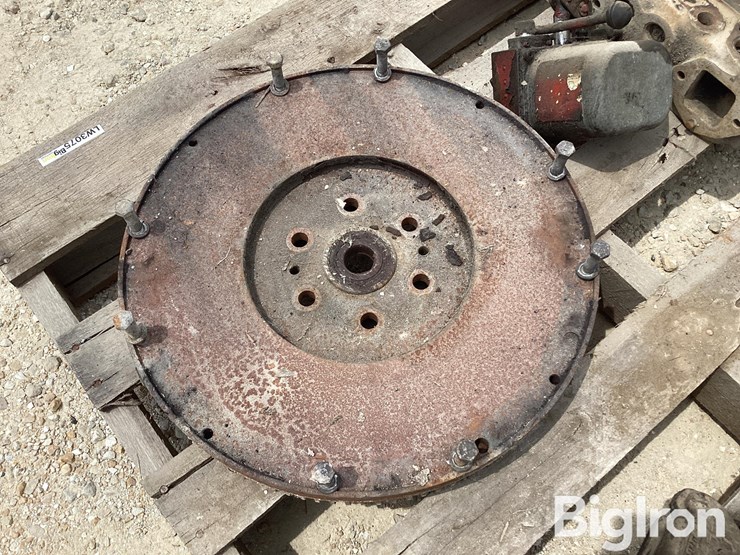 cummins-big-cam-heads,-15.5"-fly-wheel,-cab-jack,-rocker-box-w/-cover-image-9