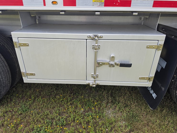 2023-fontaine-flat-bed-trailer-image-35