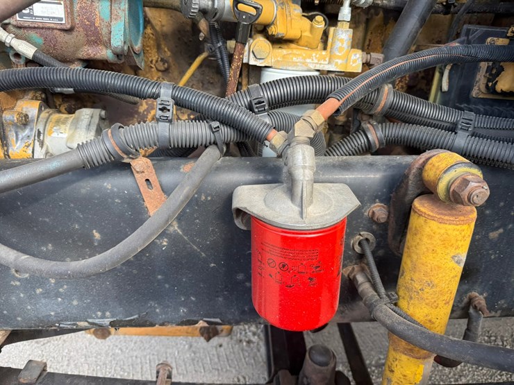 2007-caterpillar-c15-image-12