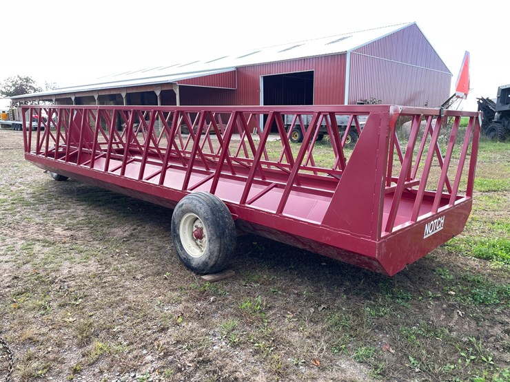 #1609-•-notch-24'-feeder-wagon-image-5