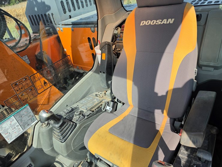 doosan-dx140-lcr-image-56