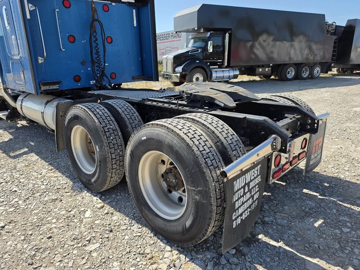 2003-kenworth-w900-image-85