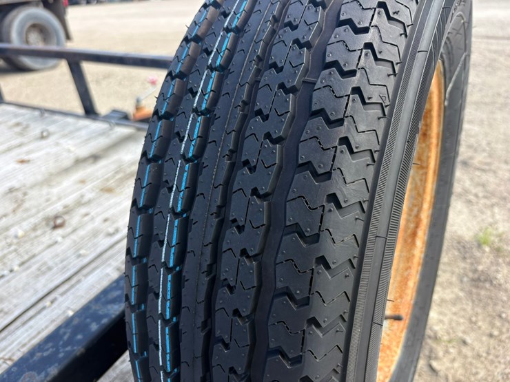 #2403-•-2015-load-trail-16'-trailer-image-23