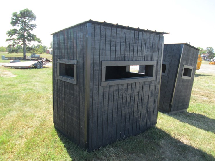 #50204-•-unused-box-deer-stand-4'x70"x6.3'-inv#50204-image-2
