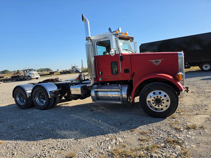 2006-peterbilt-378-image-22