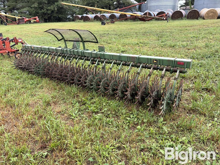 john-deere-400-image-5