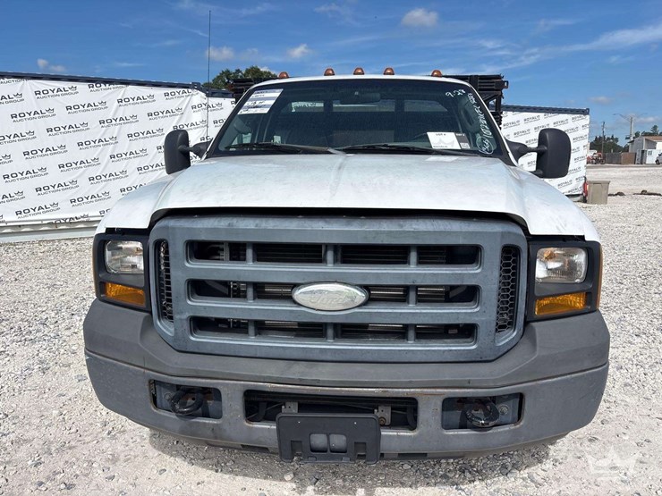 2007-ford-f350-image-24